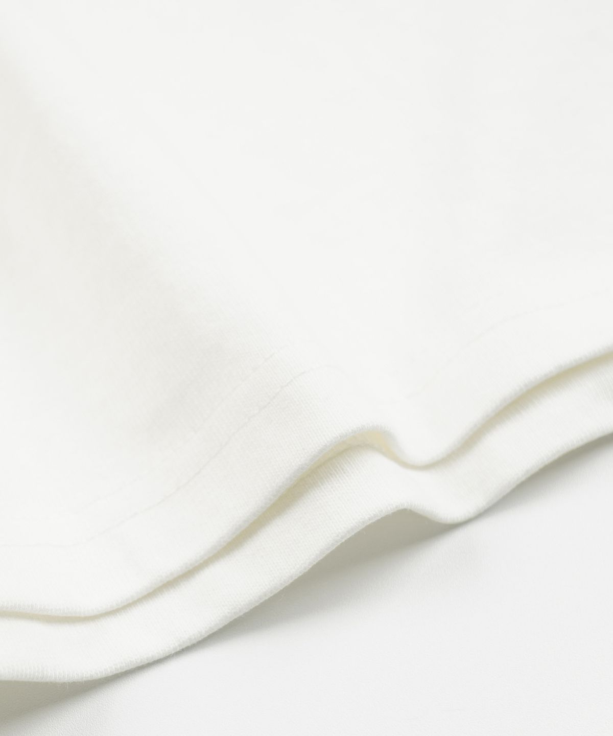 프리즘웍스(FRIZMWORKS) SCRATCH BUILT MOTORS HALF TEE _ WHITE