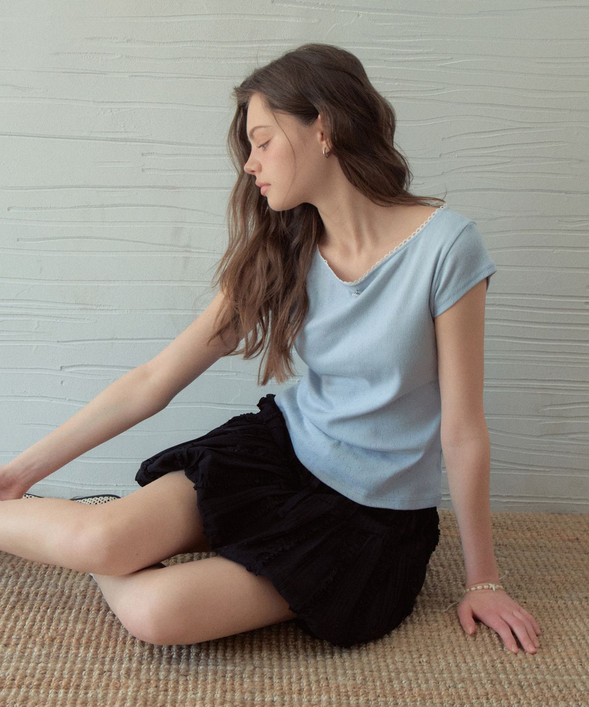 아우어노스텔지아(OURNOSTALGIA) Bubble Lace Boat Neck T-Shirt_Light Blue(OB6TP09)