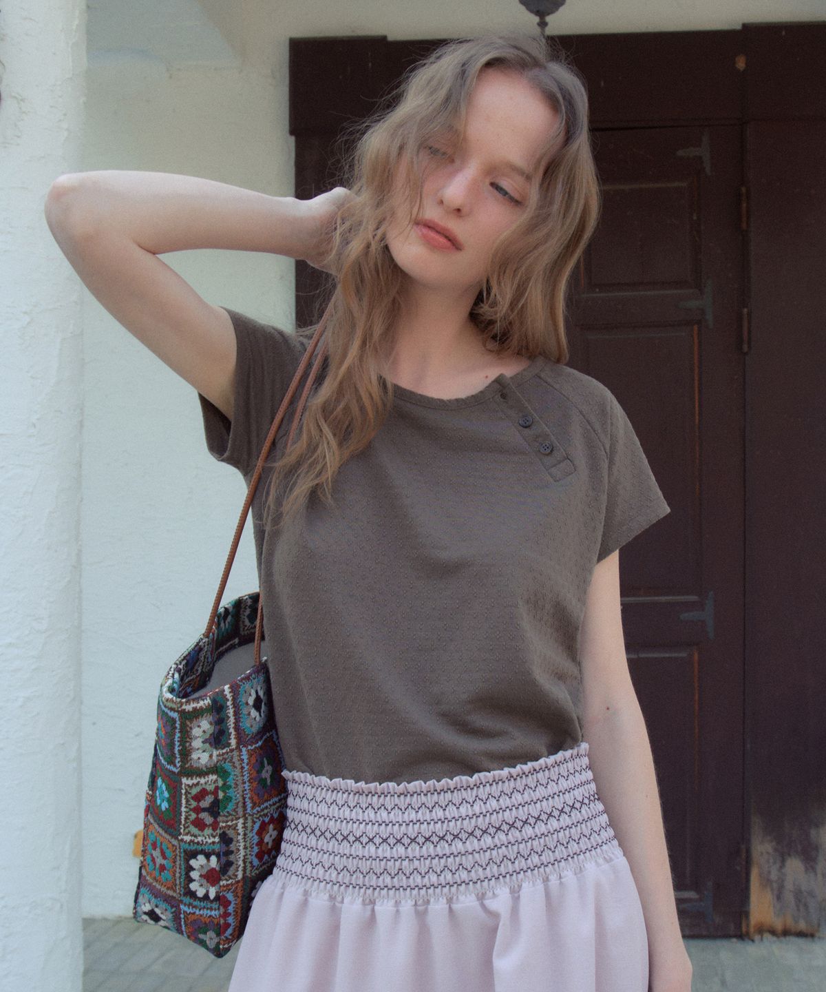 아우어노스텔지아(OURNOSTALGIA) Jacquard Button Half T-Shirt_Brown(OB6TP15)