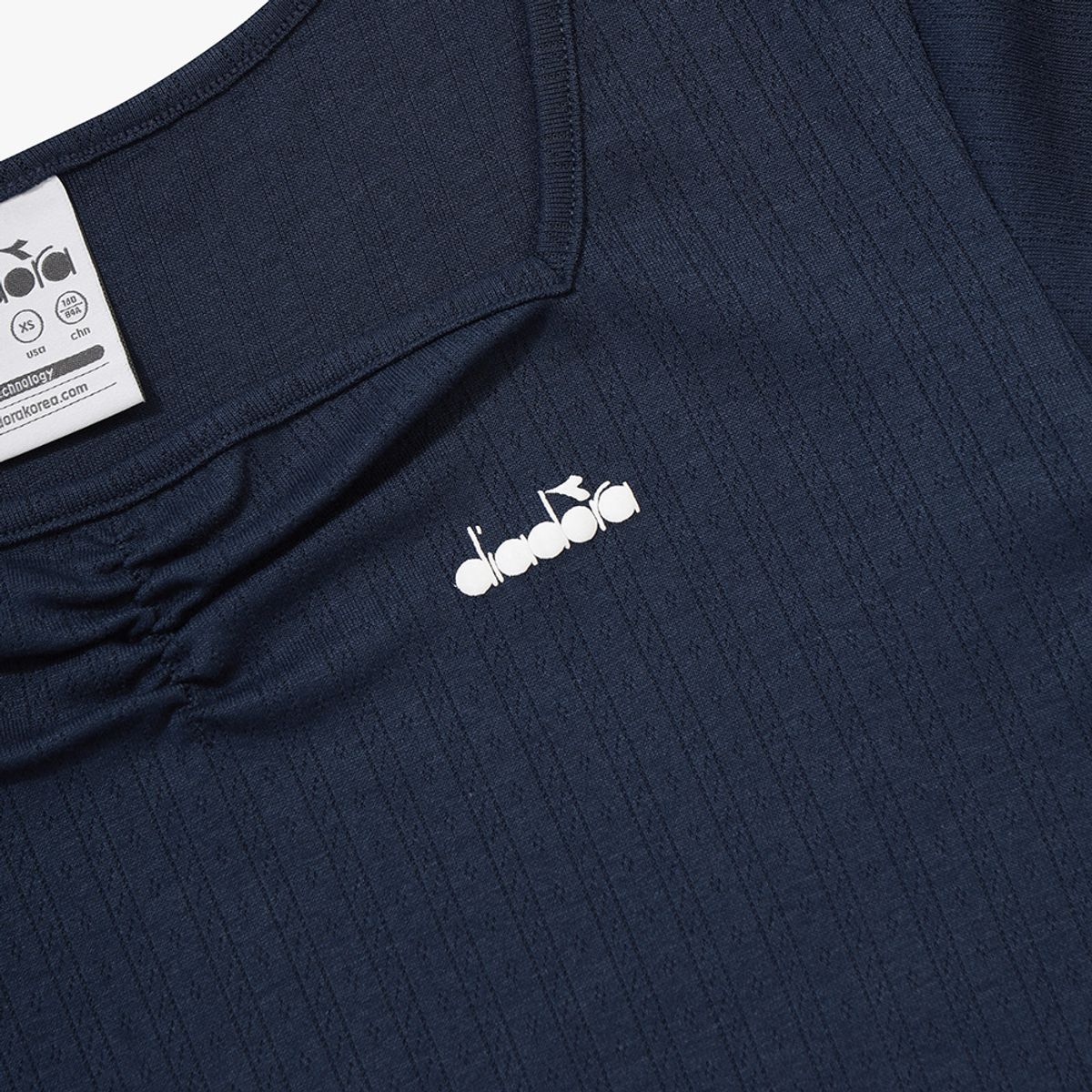 디아도라(diadora) 스퀘어넥 포인텔 반팔 티셔츠 NAVY