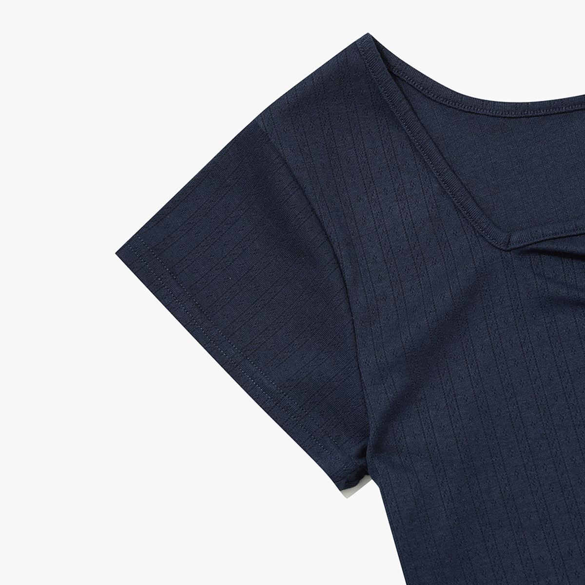 디아도라(diadora) 스퀘어넥 포인텔 반팔 티셔츠 NAVY