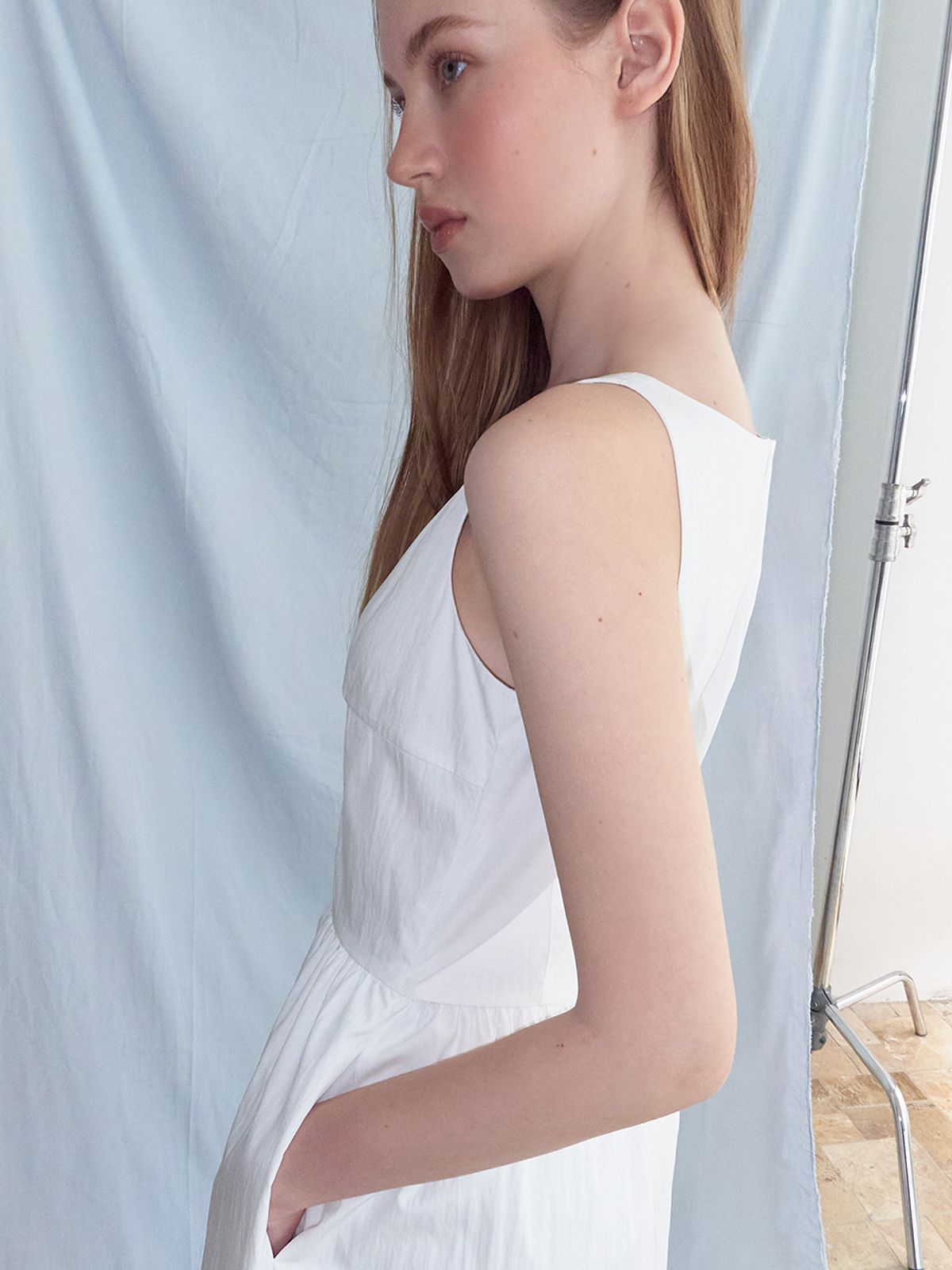 에트몽(ETMON) Button Lace Sleeveless Dress, White