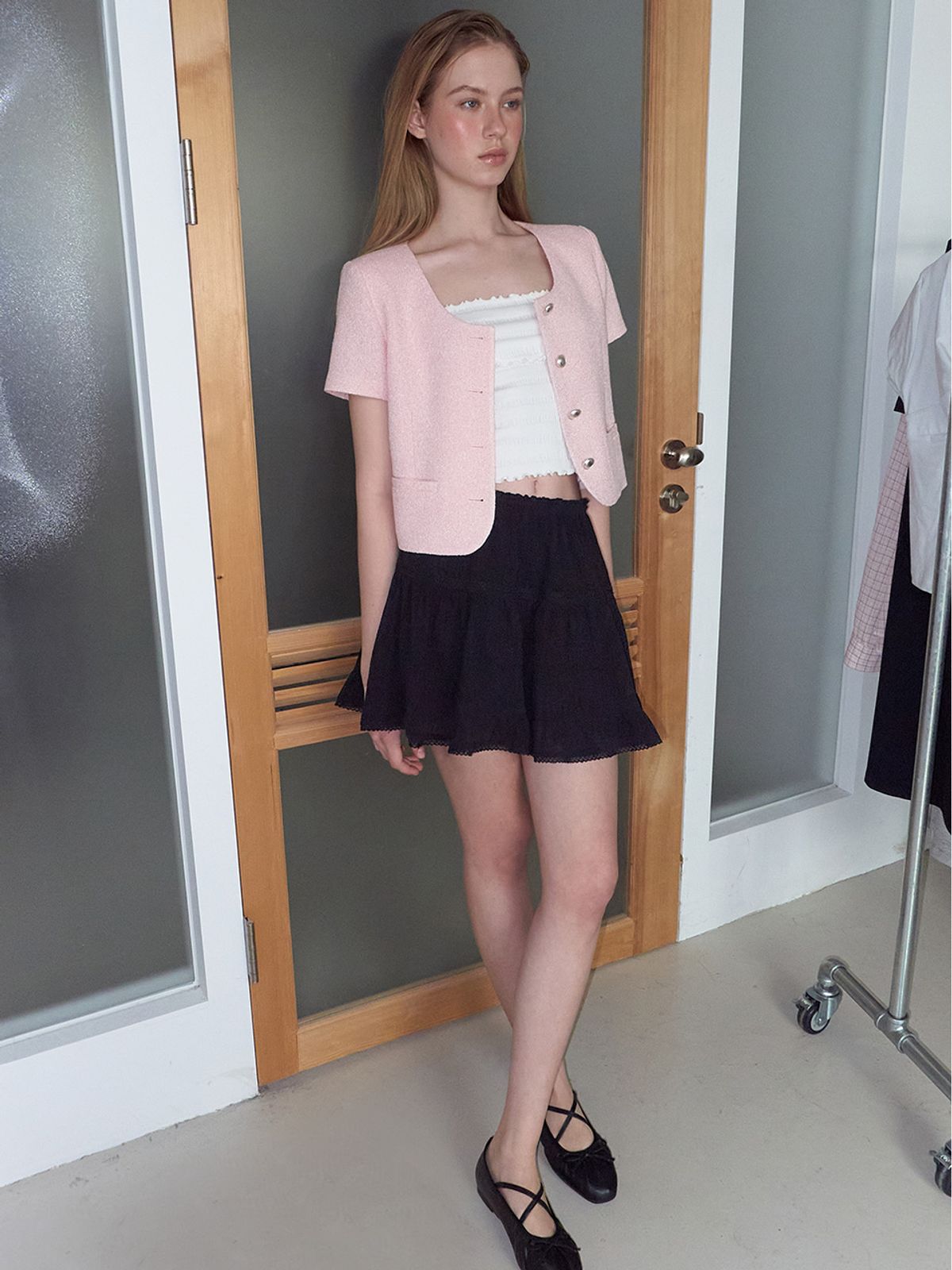 에트몽(ETMON) Lace Tiered Mini Skirt, Black