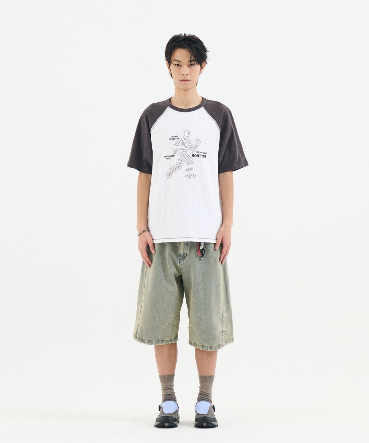 논타입(NONTYPE) ARCHIVE RUNRUN GRAPHIC RAGLAN TEE (WHITE)