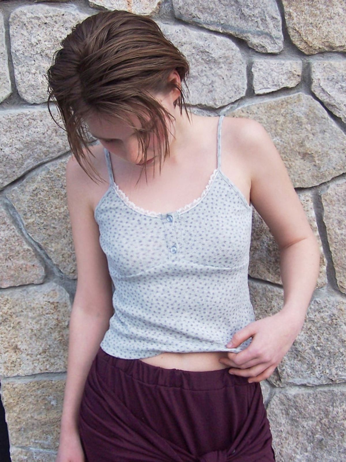 에트몽(ETMON) Flower Button Sleeveless Top, Melange Grey