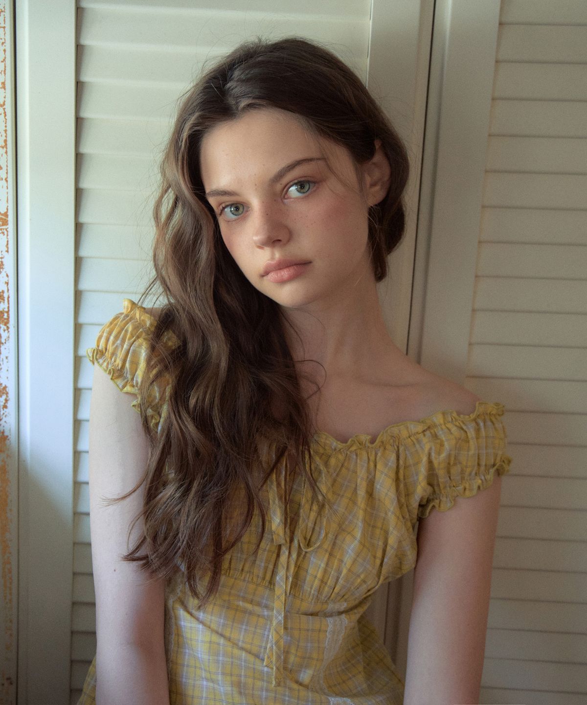 아우어노스텔지아(OURNOSTALGIA) Bell Check Sleeveless Blouse_Yellow(OB6BL05)