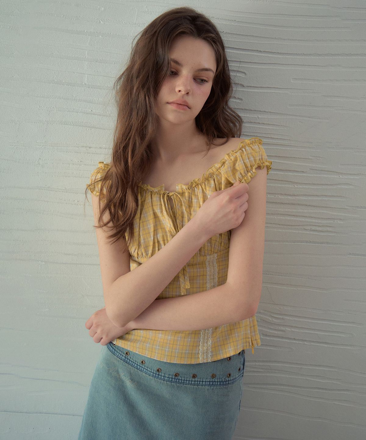 아우어노스텔지아(OURNOSTALGIA) Bell Check Sleeveless Blouse_Yellow(OB6BL05)