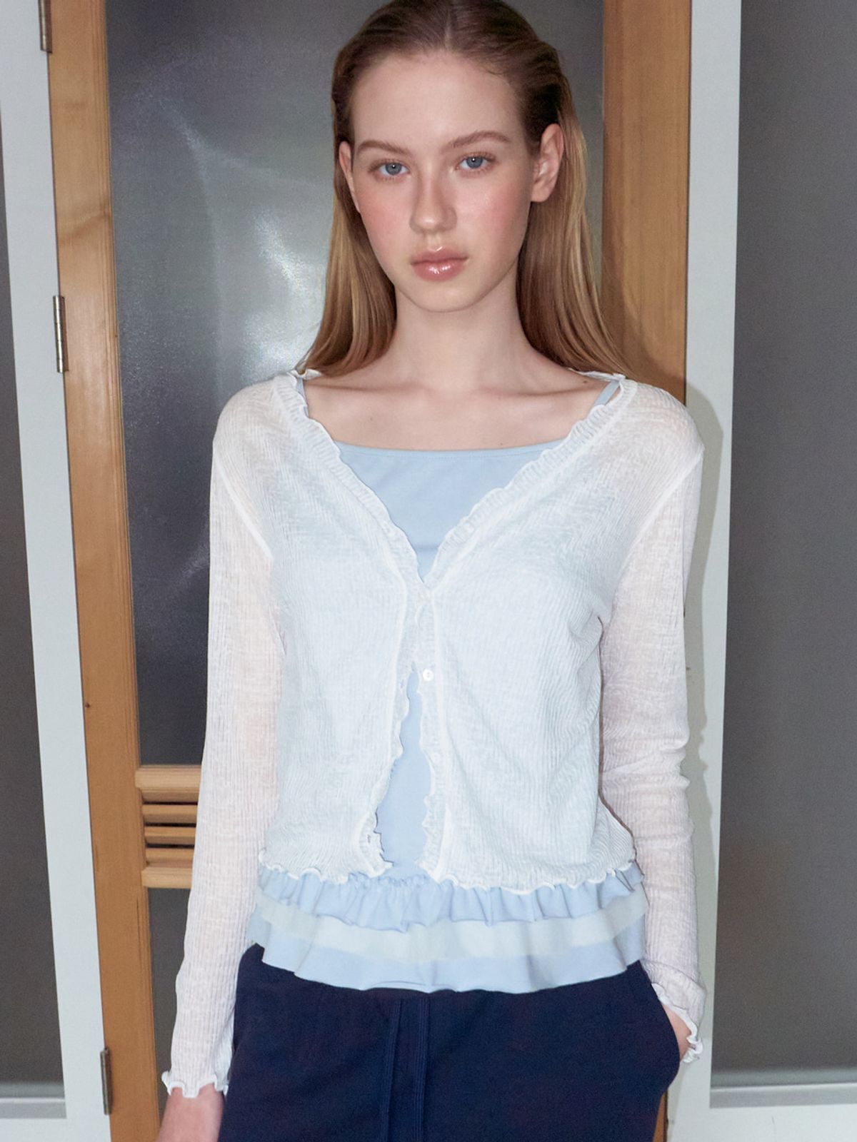 에트몽(ETMON) Sheer Frill Cardigan, White
