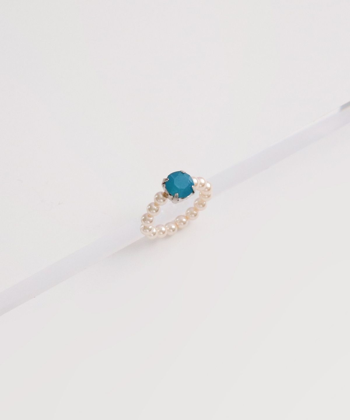 봉보(BONBEAU) Bold crystal pearl beads Ring 스와로브스키 크리스탈 큐빅 진주 비즈 반지 4mm