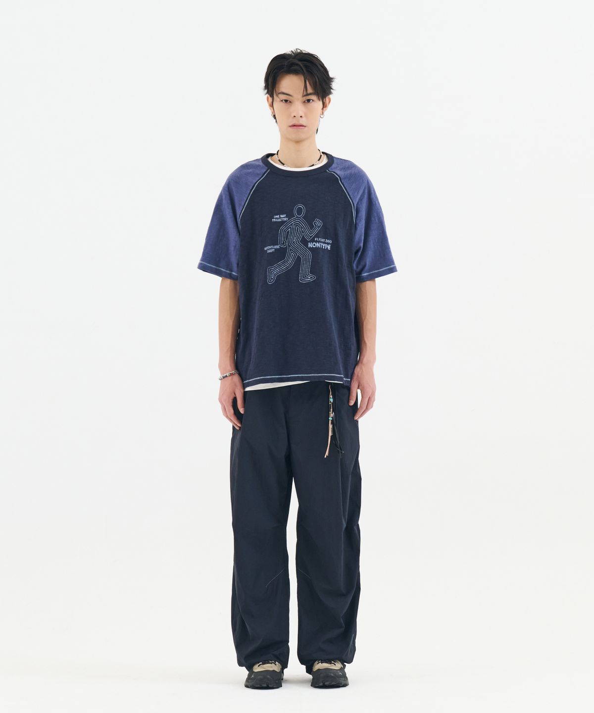 논타입(NONTYPE) CONTRAST STITCH NYLON ONE TUCK PANTS (NAVY)