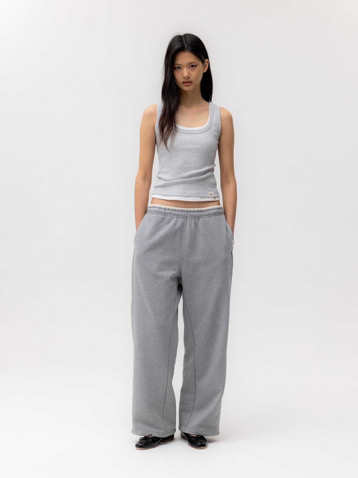 글로니(GLOWNY) G CLASSIC SCOOP NECK SLEEVELESS (MELANGE GRAY)