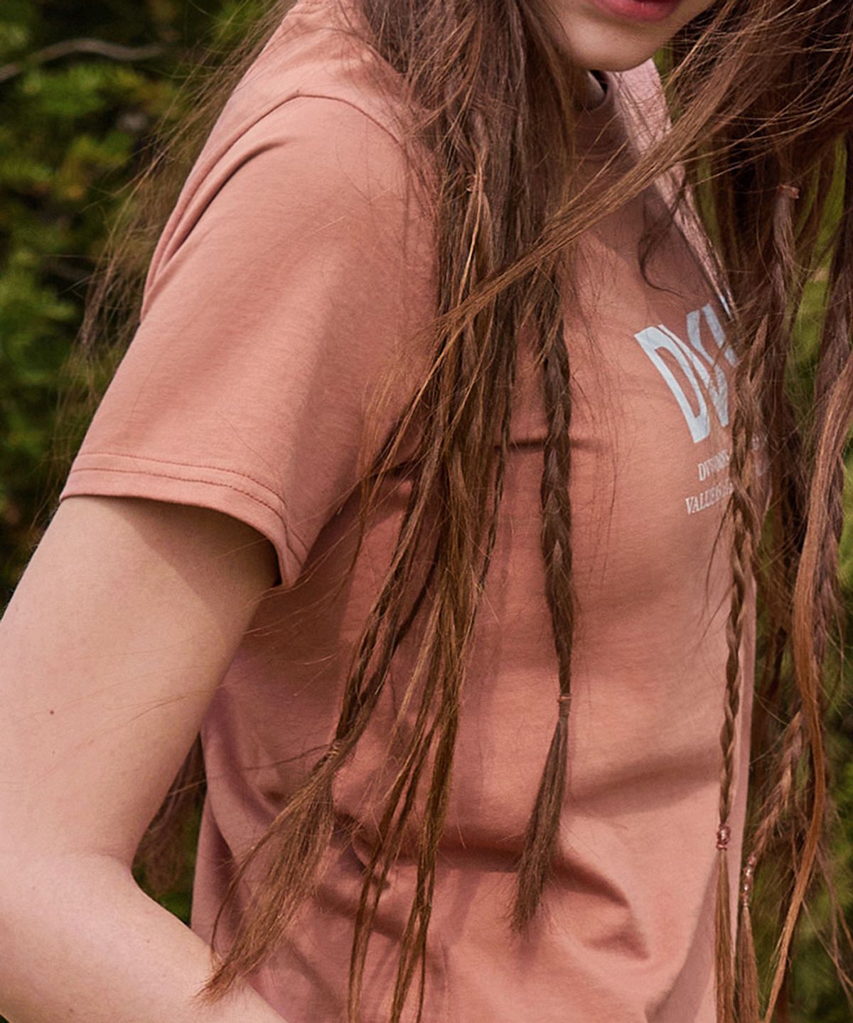 데비웨어(DEVIWEAR) DVW 로고 반팔티 DEVI-T0154-더스티오렌지