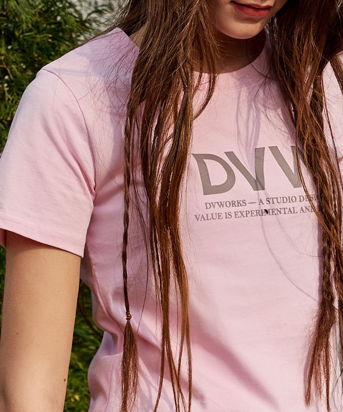 데비웨어(DEVIWEAR) DVW 로고 반팔티 DEVI-T0154-핑크