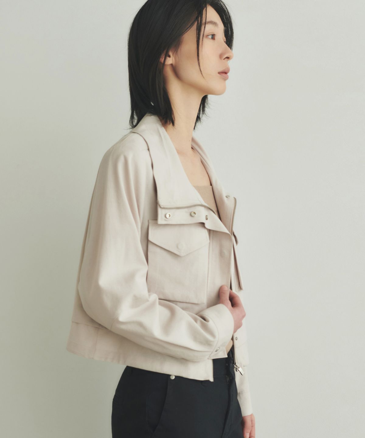 앳모어(ATMORE) 밀란 시그니처 하이넥 재킷 (beige)