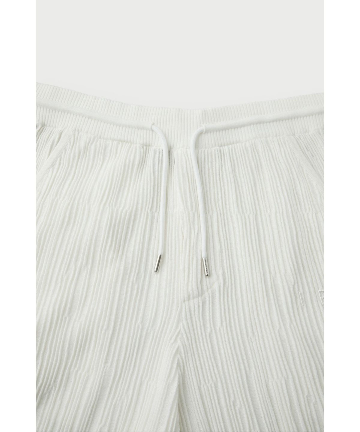 이로(IRO) MPLEATS 니트 플리츠 쇼츠 IQPOM26705WHX