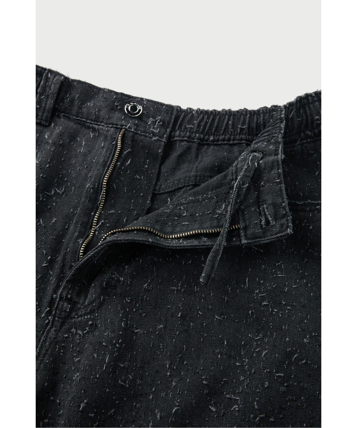 이로(IRO) PZUREE 데님 펀칭 버뮤다 밴딩 쇼츠 IQPOM26706BKX