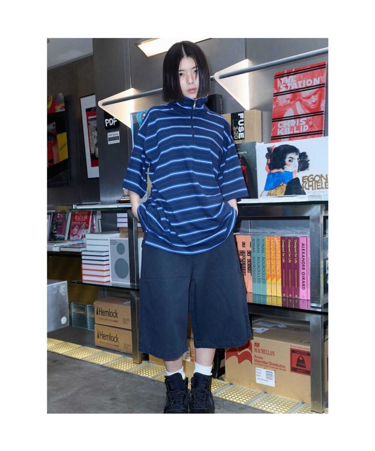 샌드 사운드(SAND SOUND) (UNISEX) 하프집업 반소매 티셔츠  네이비