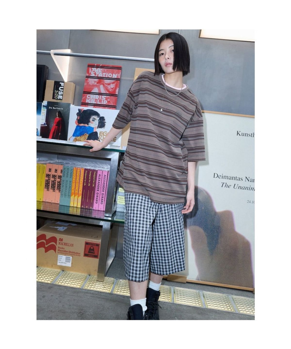 샌드 사운드(SAND SOUND) (UNISEX) 다잉 스트라이프 반소매 티셔츠  브라운