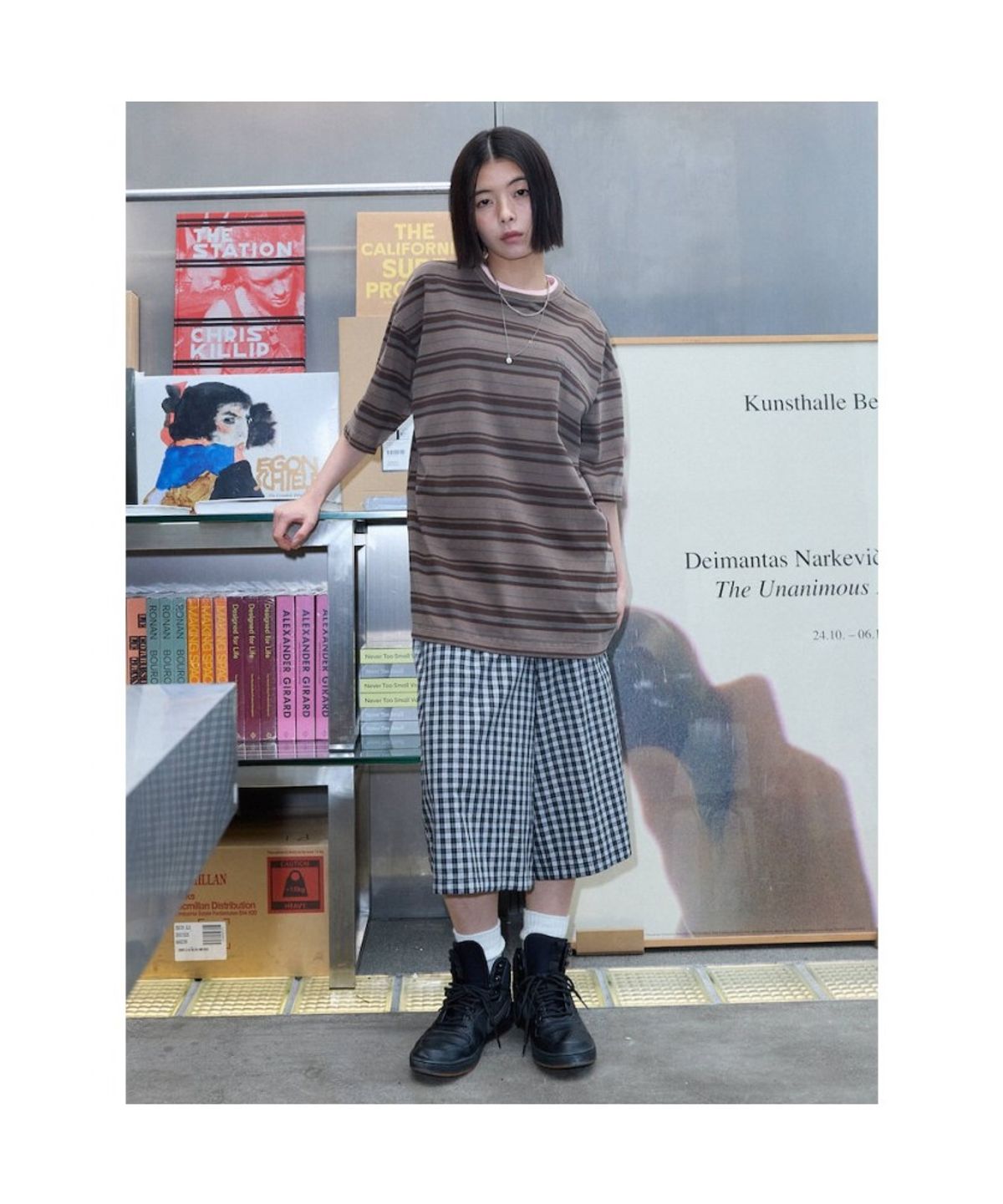 샌드 사운드(SAND SOUND) (UNISEX) 다잉 스트라이프 반소매 티셔츠  브라운