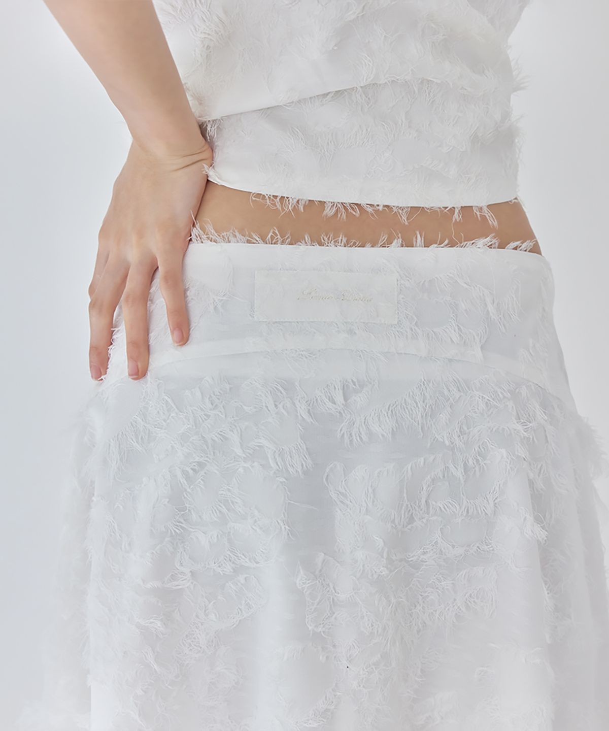 런던다다(LONDONDADA) Soft Fringe Midi Skirt, WHITE