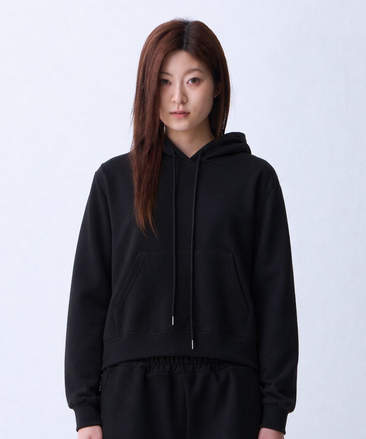 크러쉬 스타일(CRUSHST) 미니멀 크롭 스웻 후디 블랙