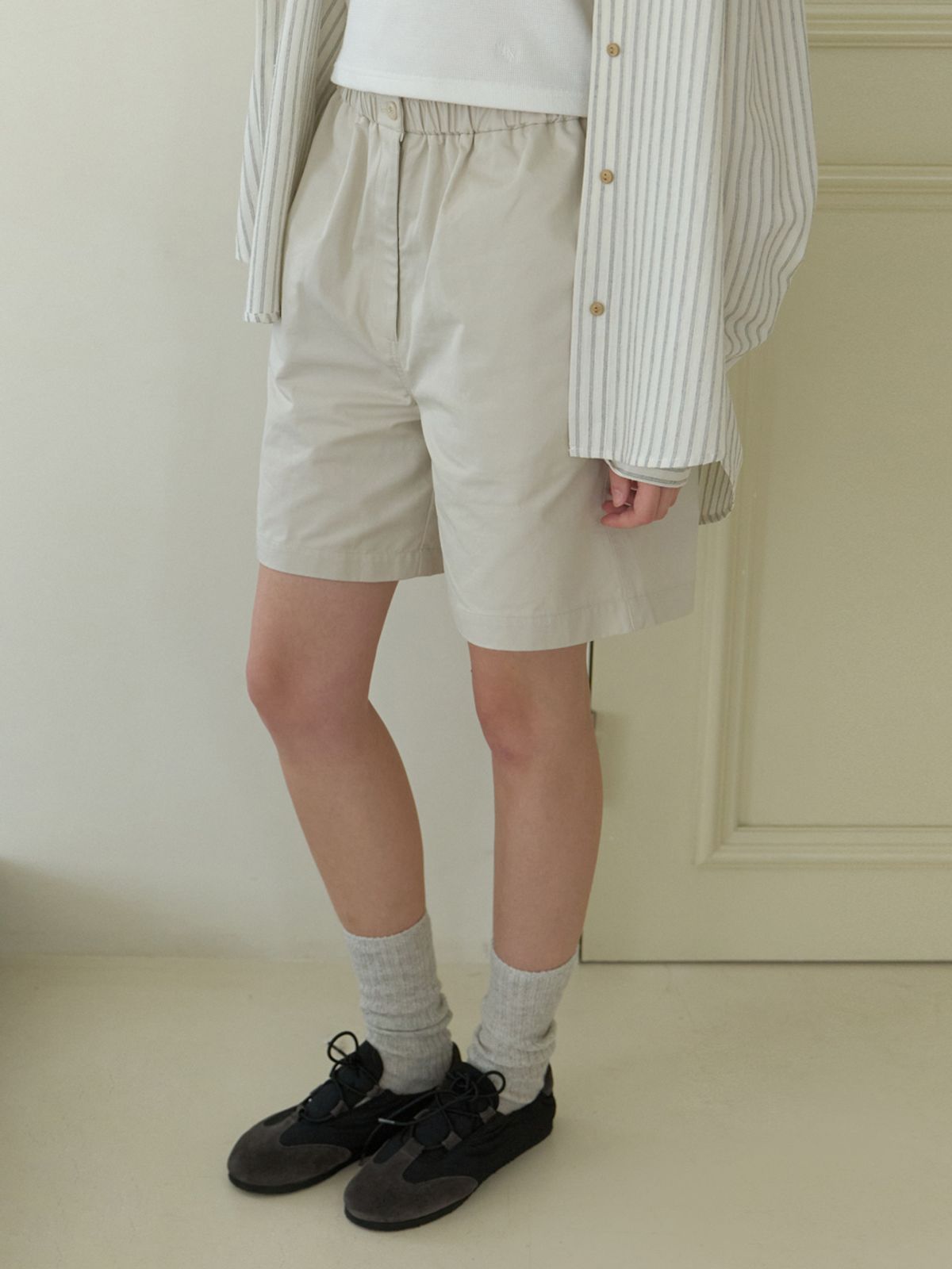 더미튼(THEMITTEN) Snore bermuda shorts (sand)