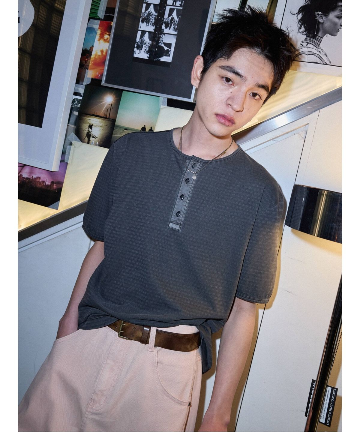 샌드 사운드(SAND SOUND) (UNISEX) 다잉 스트라이프 헨리넥 반소매 티셔츠  블랙