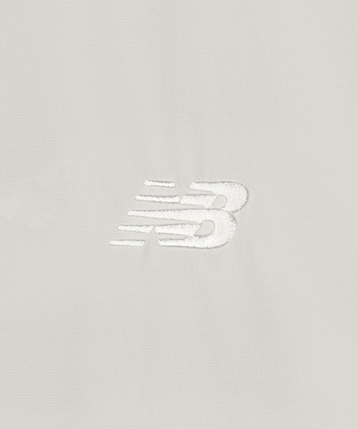 뉴발란스(NEW BALANCE) NBNEG31623 / UNI FROZEN ESSENTIAL 우븐 반팔티 (LIGTH GRAY)
