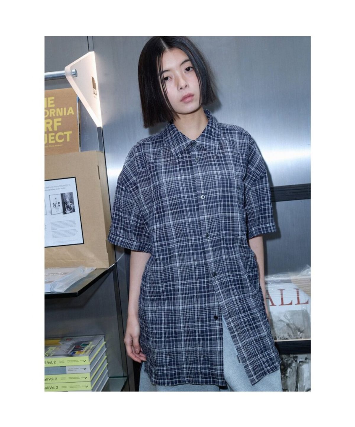 샌드 사운드(SAND SOUND) (UNISEX) 롤업 반소매 셔츠  네이비