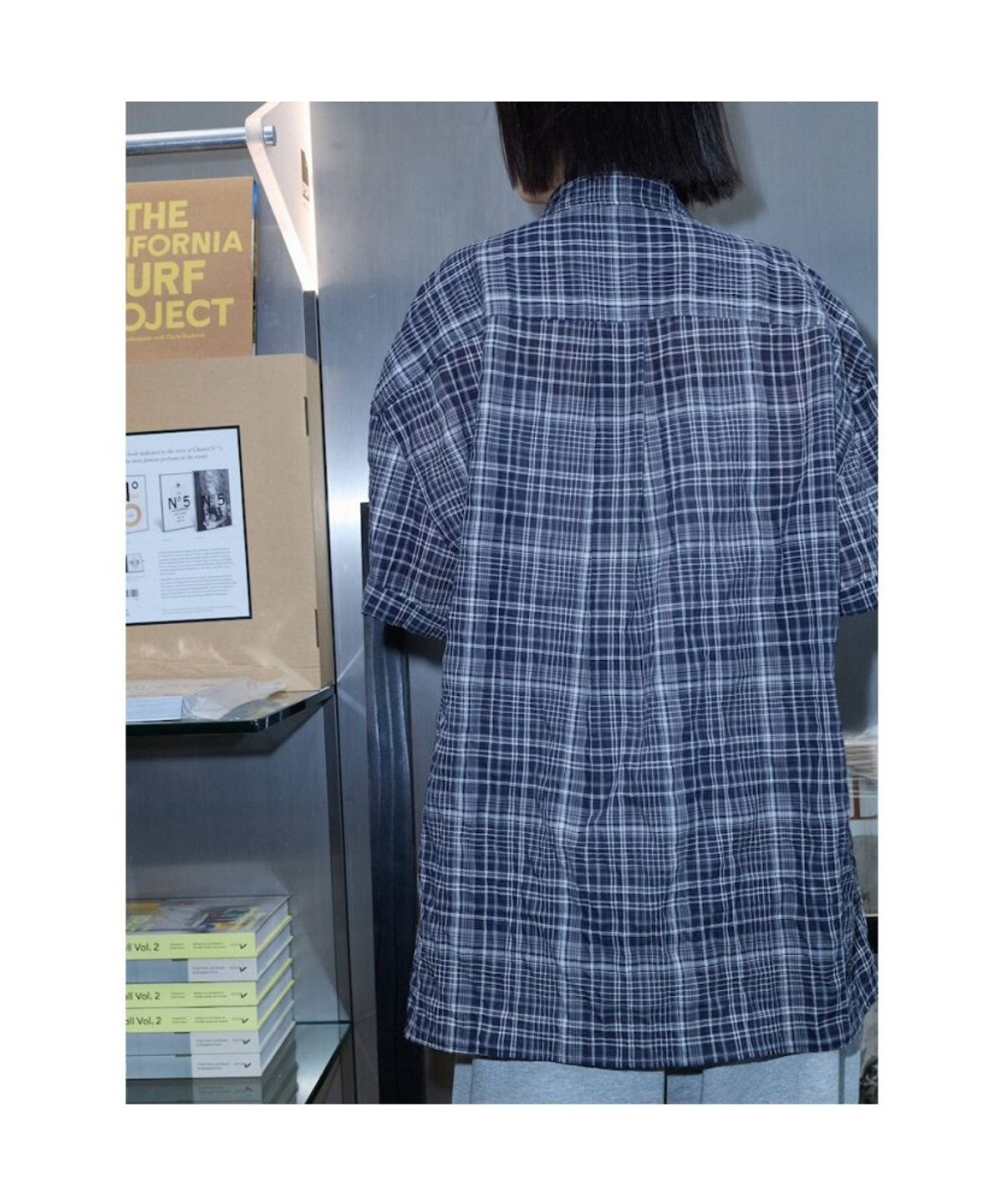 샌드 사운드(SAND SOUND) (UNISEX) 롤업 반소매 셔츠  네이비