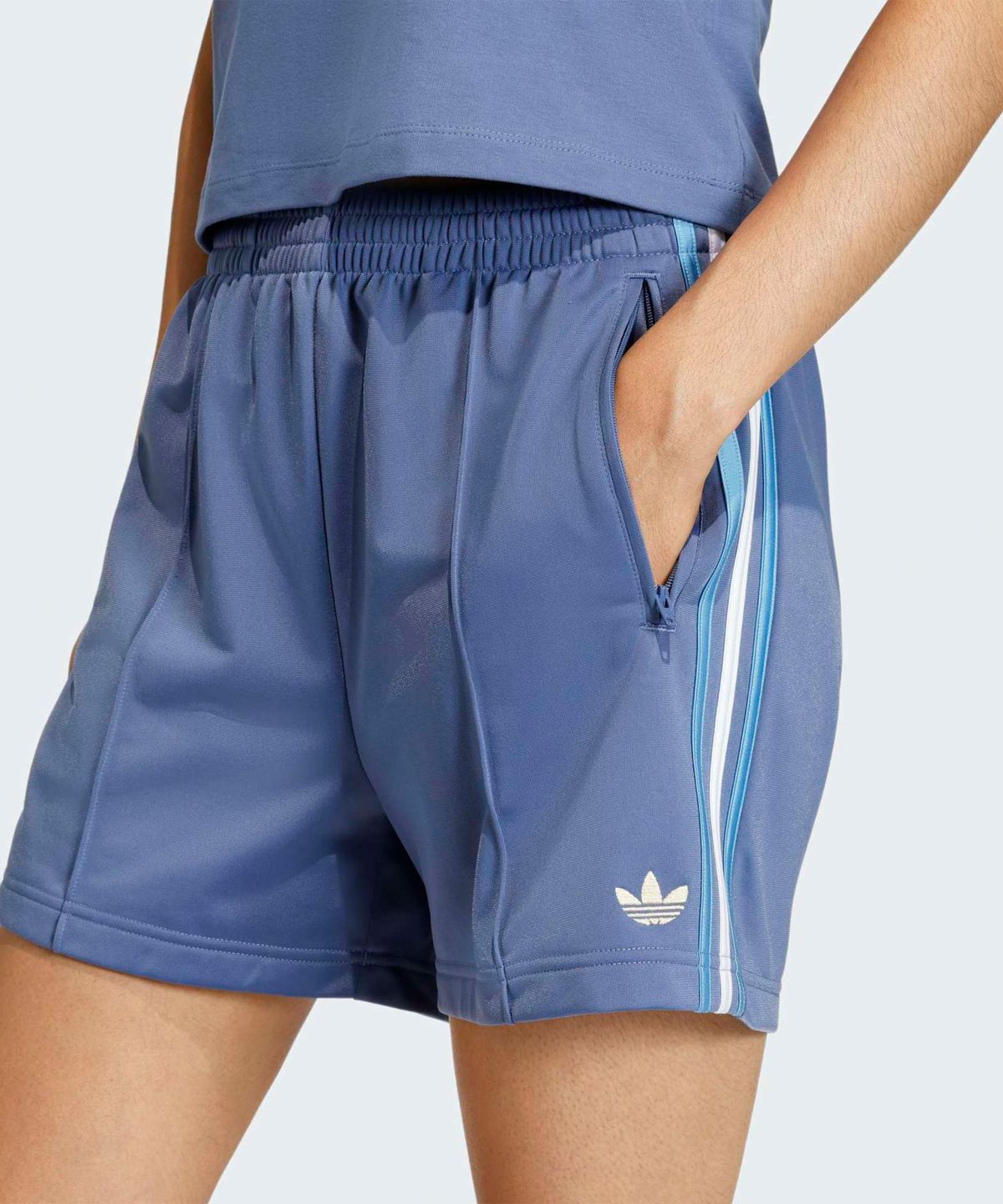 아디다스(ADIDAS) 파이어버드 클래식 숏 팬츠 - 크루 블루:라이트 블루:화이트 / KE9364