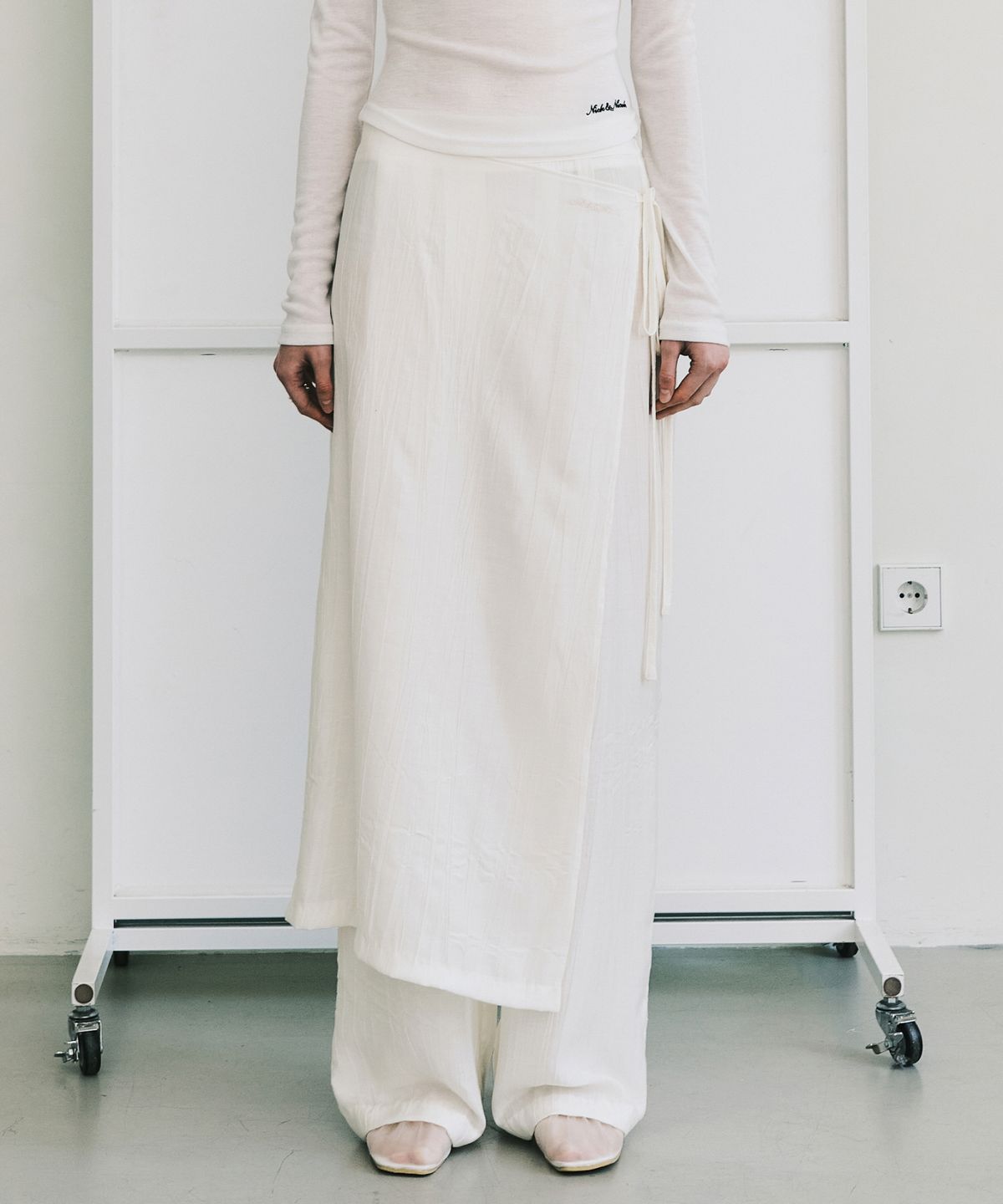 닉앤니콜(NICK&NICOLE) WRINKLE LAYERED WRAP SKIRT PANTS_IVORY