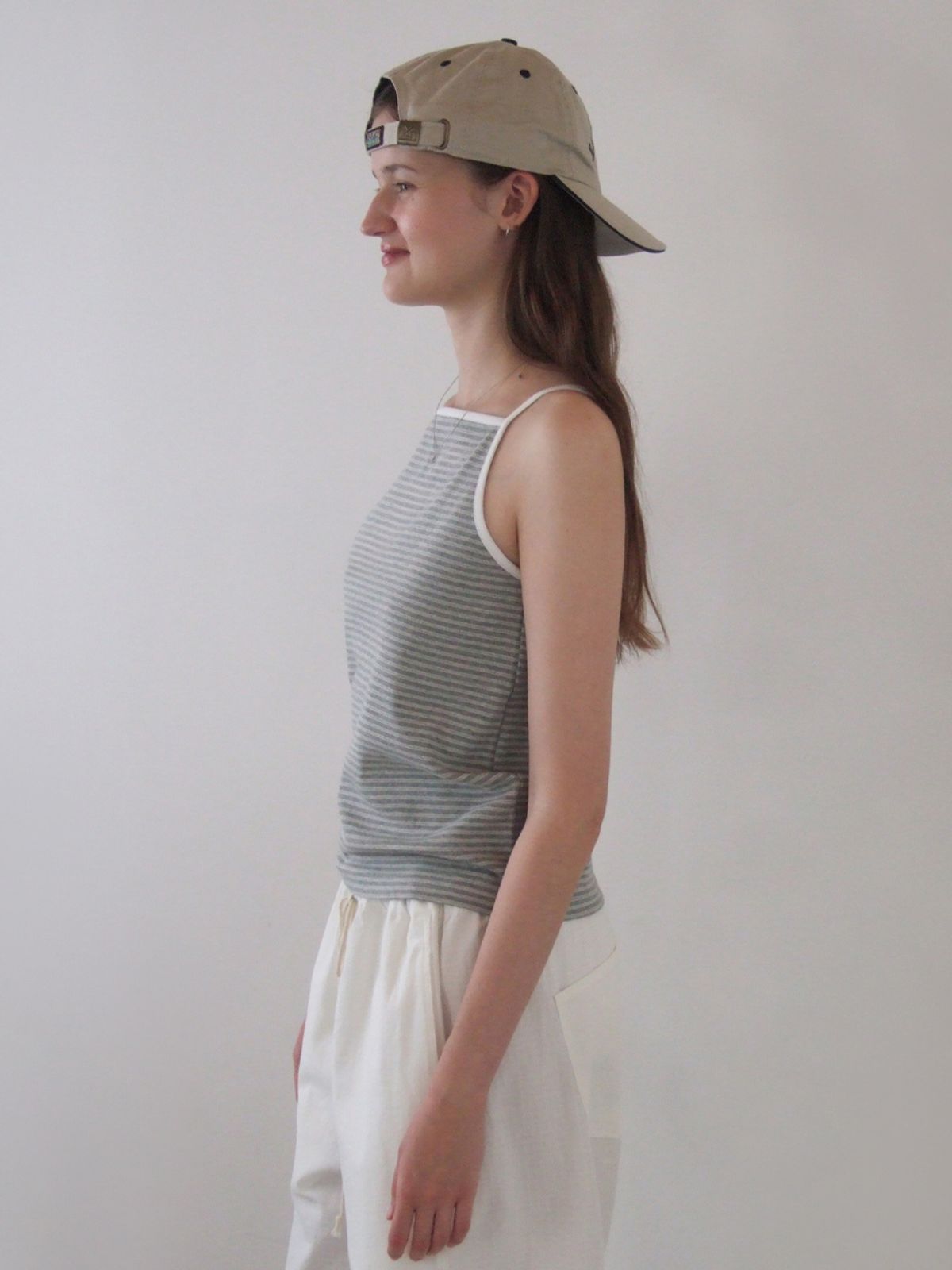 더미튼(THEMITTEN) Grin stripe sleeveless (gray)