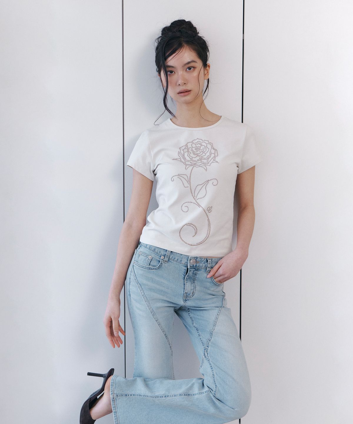 큐리티(CURETTY) C ROSE HOTFIX SLIM T-SHIRT_BEIGE