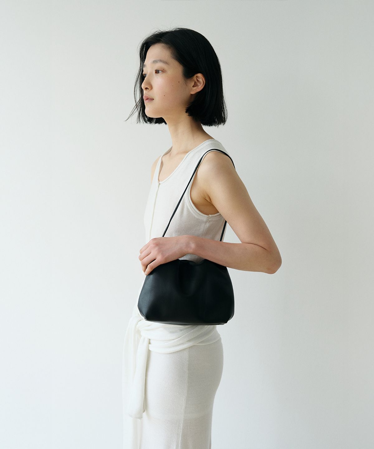 로우타이드(LOW TIDE) MINI DUMPLING BAG [BLACK]
