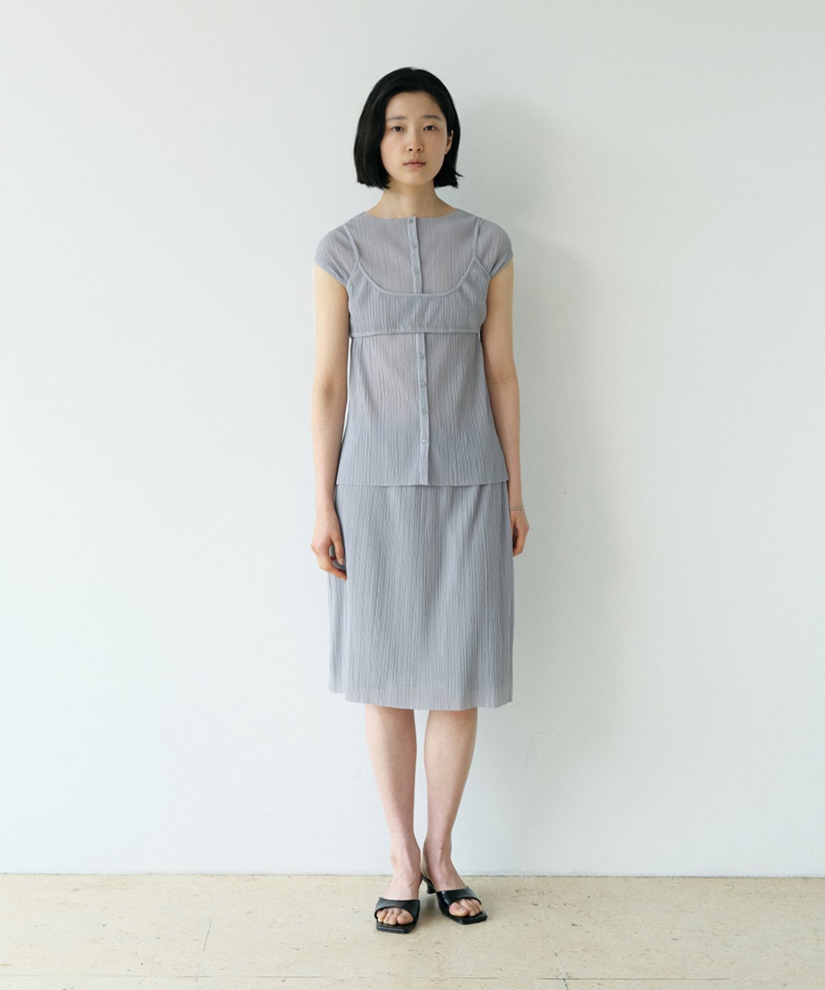 로우타이드(LOW TIDE) PLEATS MIDI SKIRT [GREY]
