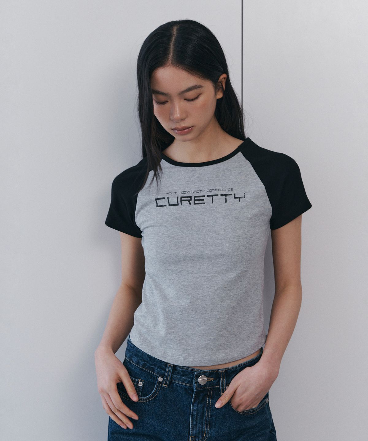 큐리티(CURETTY) C CONTRAST RAGLAN SLIM T-SHIRT_BLACK