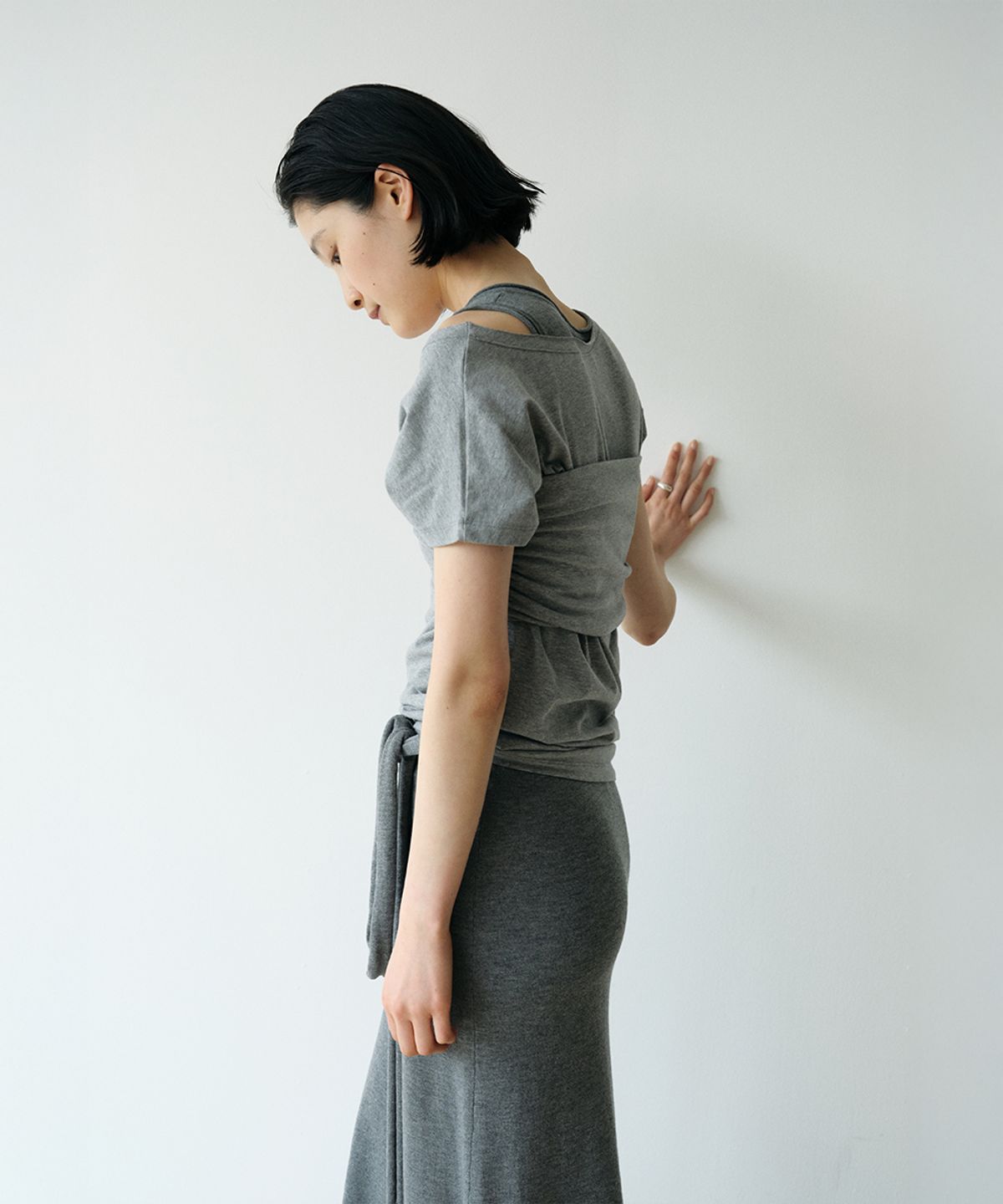 로우타이드(LOW TIDE) TUBE TOP OFF-SHOULDER T-SHIRT SET UP [GREY]