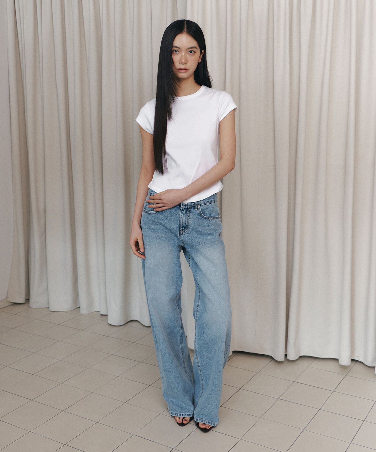 큐리티(CURETTY) C ROSE HOTFIX WIDE DENIM PANTS_LIGHT BLUE