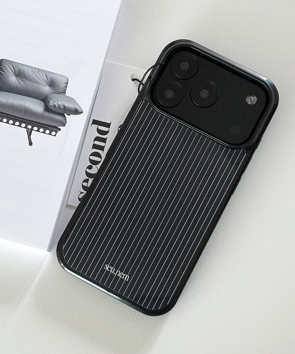 세컨드유니크네임(SECOND UNIQUE NAME) SUN CASE GRAPHIC STRIPE BLACK