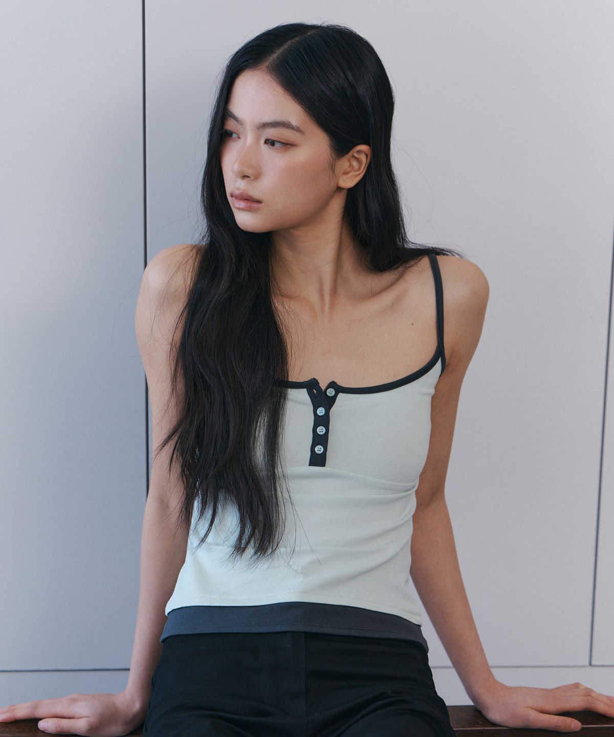 큐리티(CURETTY) C CONTRAST BUTTON SLEEVELESS TOP_MINT
