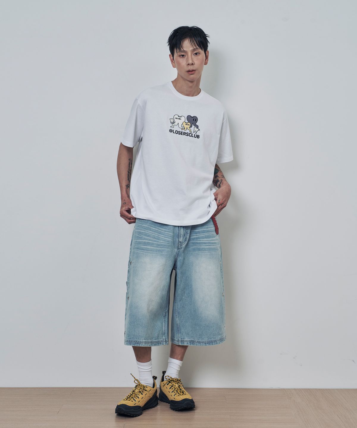 루저스클럽(LOSERS CLUB) TOOTH 캐릭터 반팔티셔츠  화이트