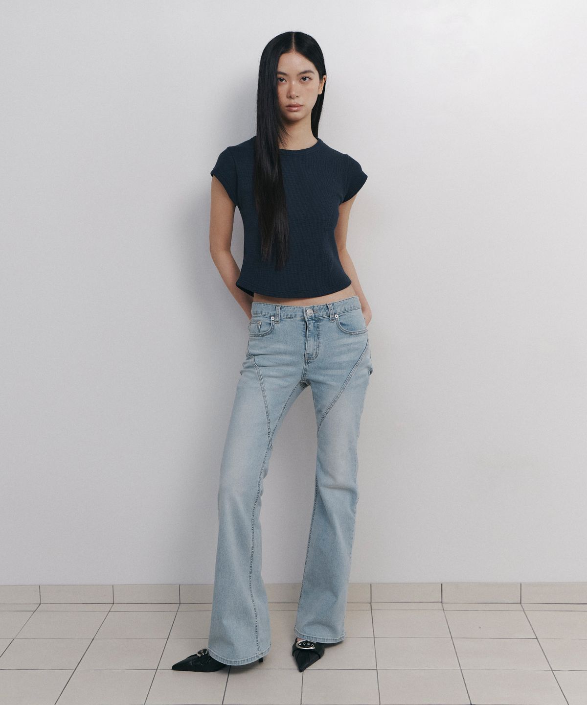 큐리티(CURETTY) C DIAGONAL SEAM BOOTS-CUT DENIM PANTS_LIGHT BLUE