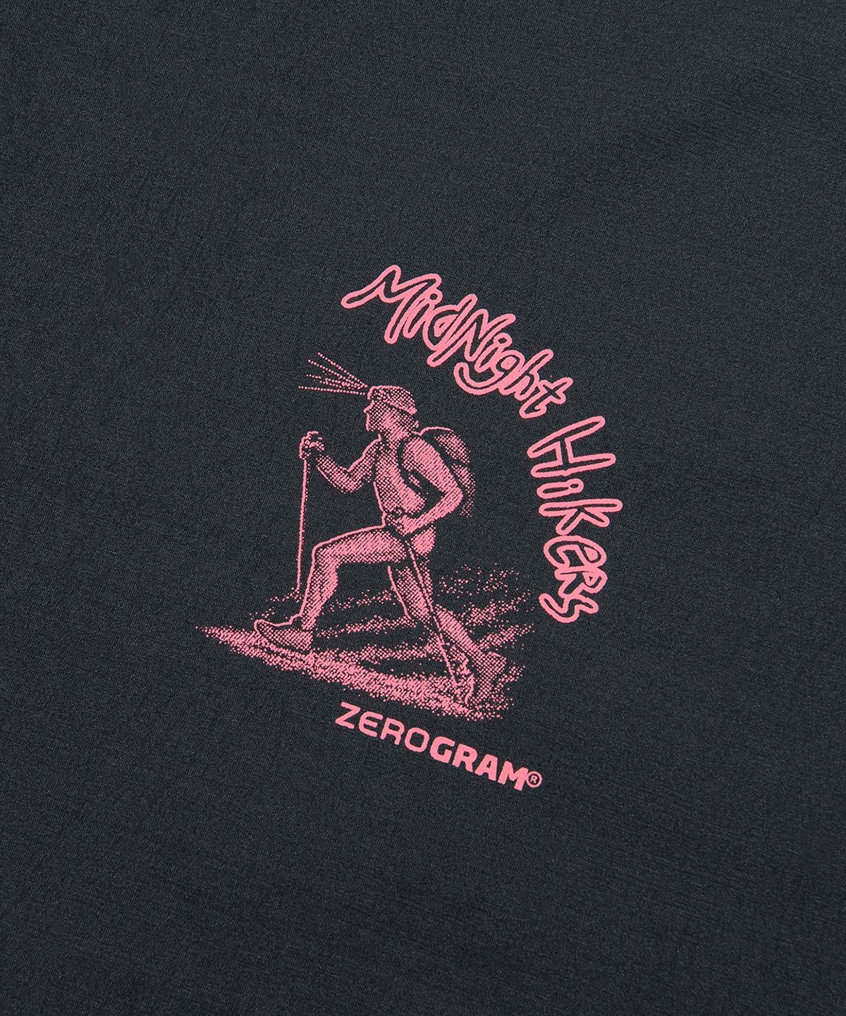 제로그램(ZEROGRAM) NIGHT HIKER Espol 스몰 그래픽 반팔 티셔츠