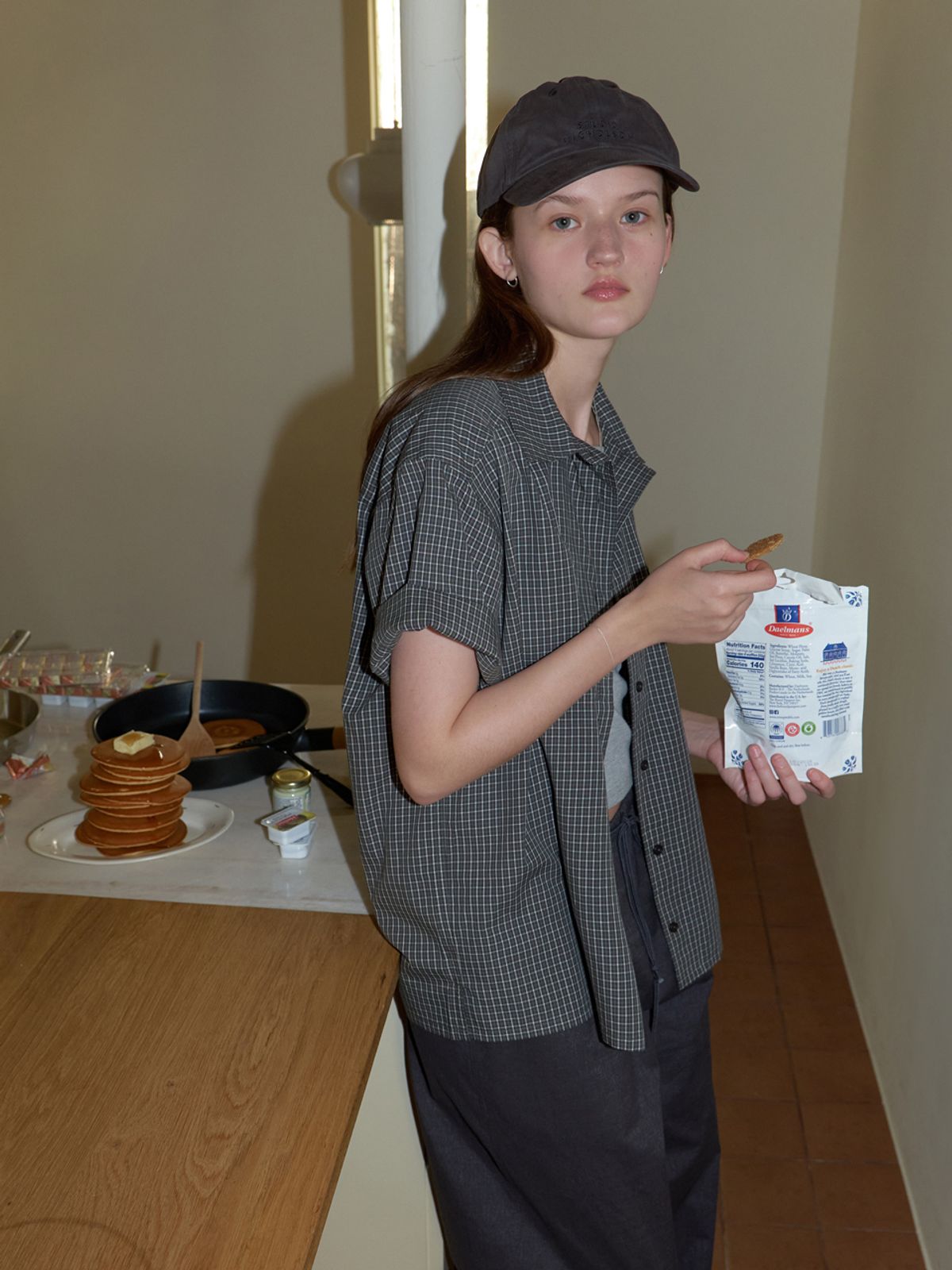 더미튼(THEMITTEN) Linden half shirt (khaki check)