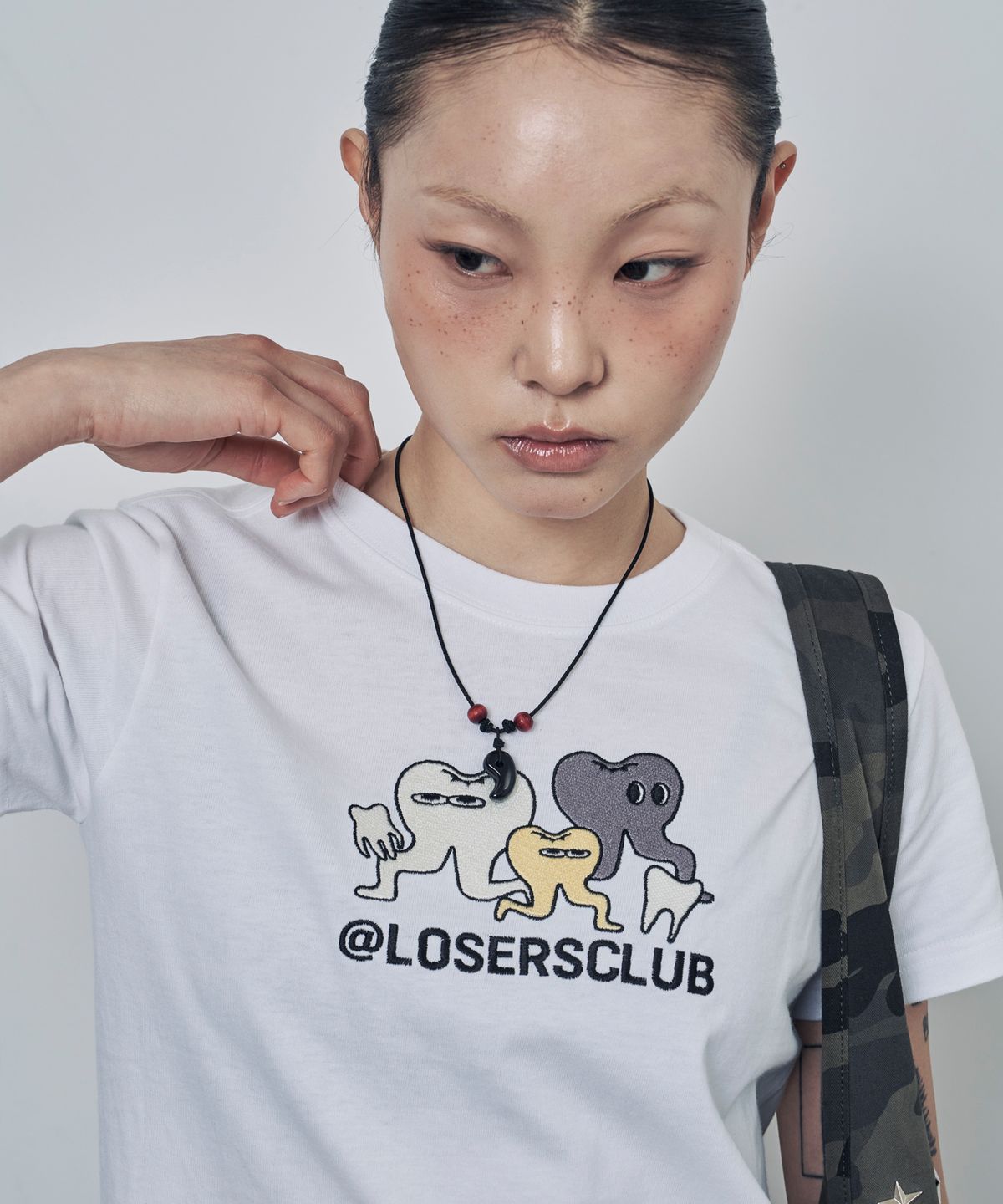 루저스클럽(LOSERS CLUB) 콤마 스톤 팬던트 목걸이 블랙