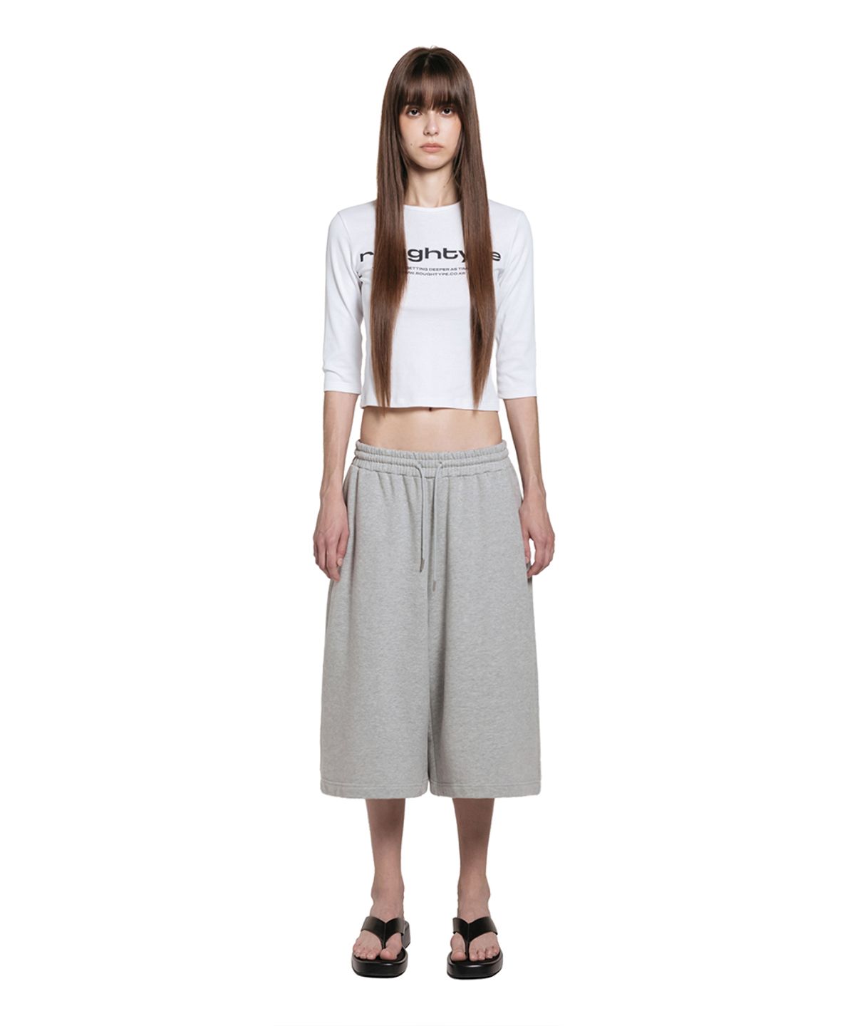 로타입(ROUGHTYPE) Lettering U-neck Half-sleeved T-shirt - White