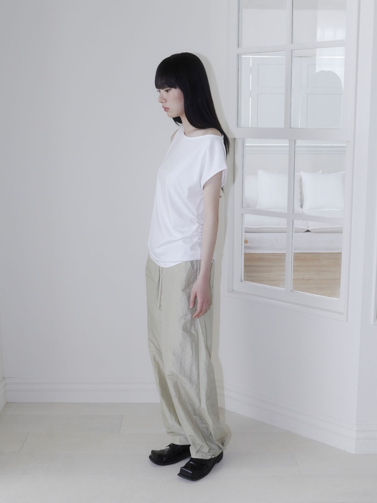온스카(ONSKA) EYELET LOOSE SLEEVELESS (WHITE)