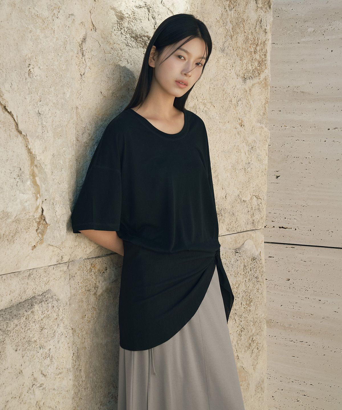 시야쥬(SIYAZU) SITP5287 유넥 릴렉스 반팔 티셔츠_Black