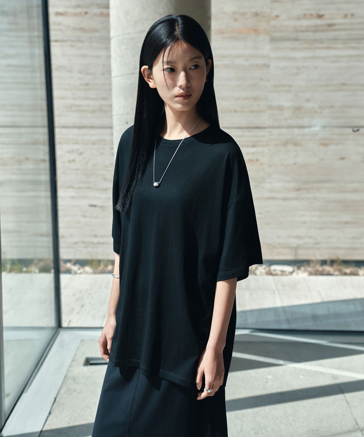 시야쥬(SIYAZU) SITP5284 보이핏 반팔 티셔츠_Black